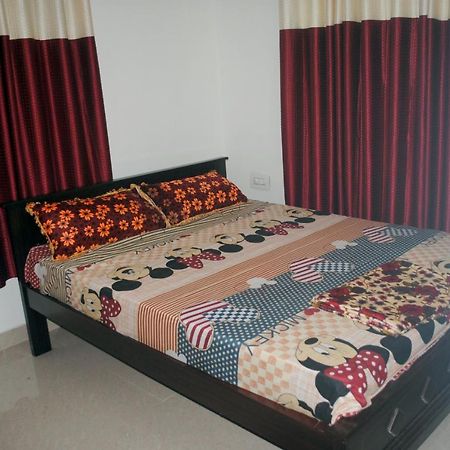 Nice Villa Irimbranallur 外观 照片