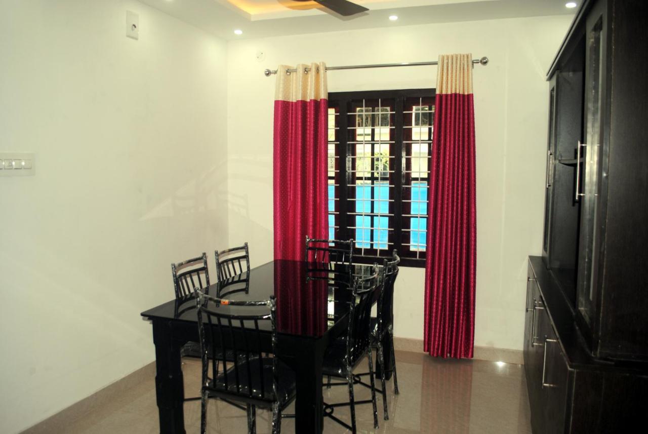 Nice Villa Irimbranallur 外观 照片