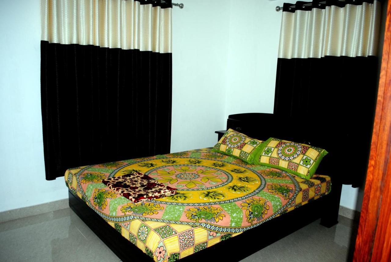 Nice Villa Irimbranallur 外观 照片