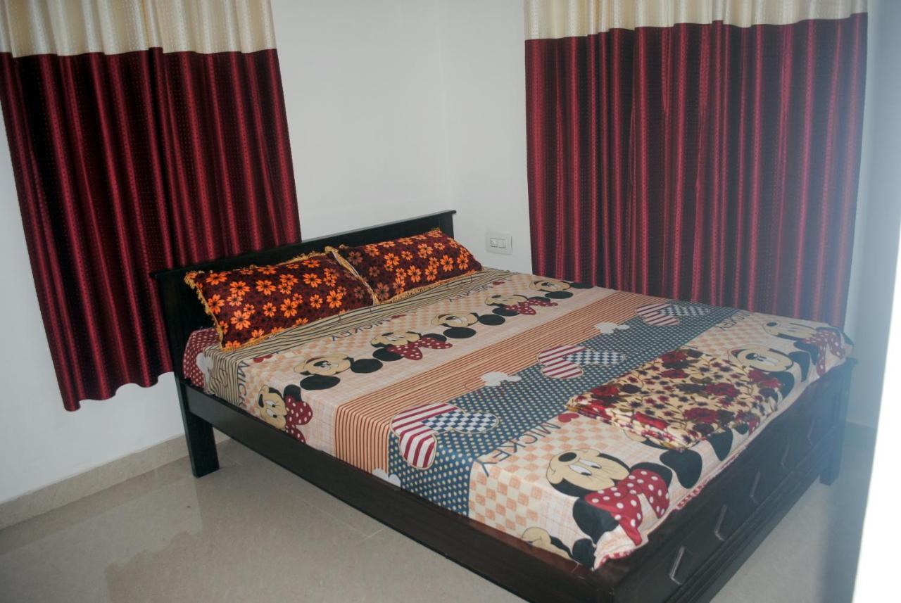 Nice Villa Irimbranallur 外观 照片