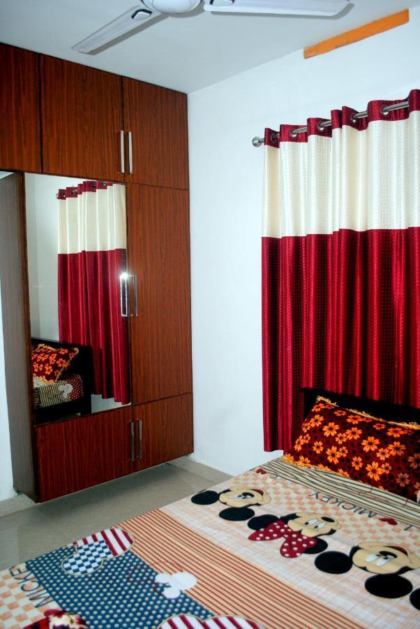 Nice Villa Irimbranallur 外观 照片